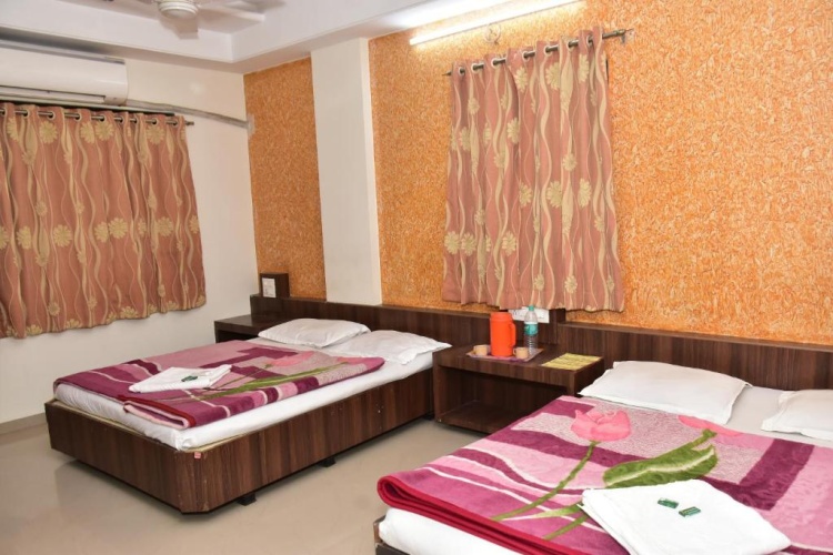 Deluxe Quadruple room