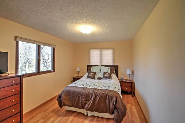 3 Bedrooms Cottage