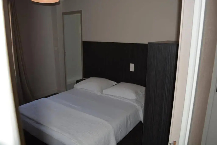 Le Charleston Hotel