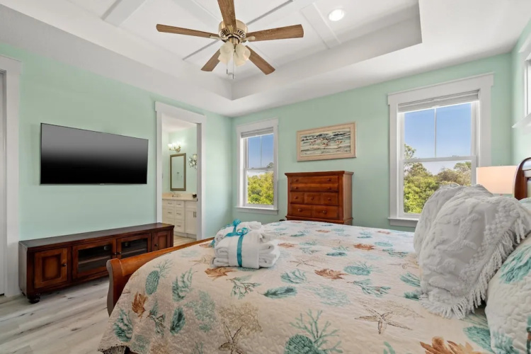 225 Sands St Stella Marina