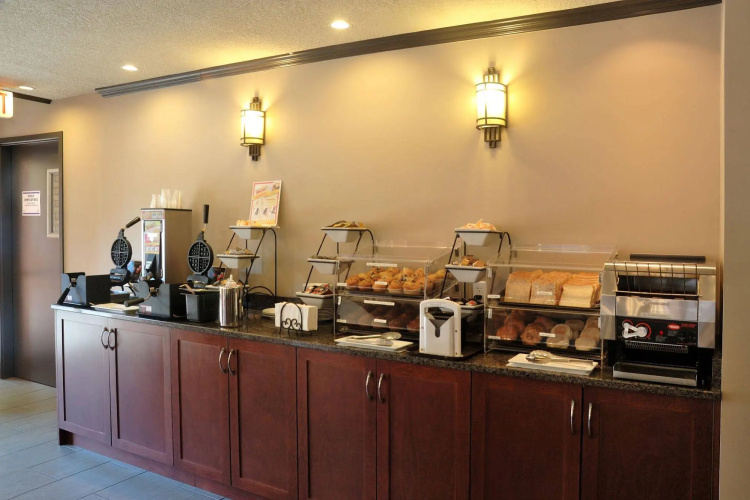The Embassy Inn photo 13