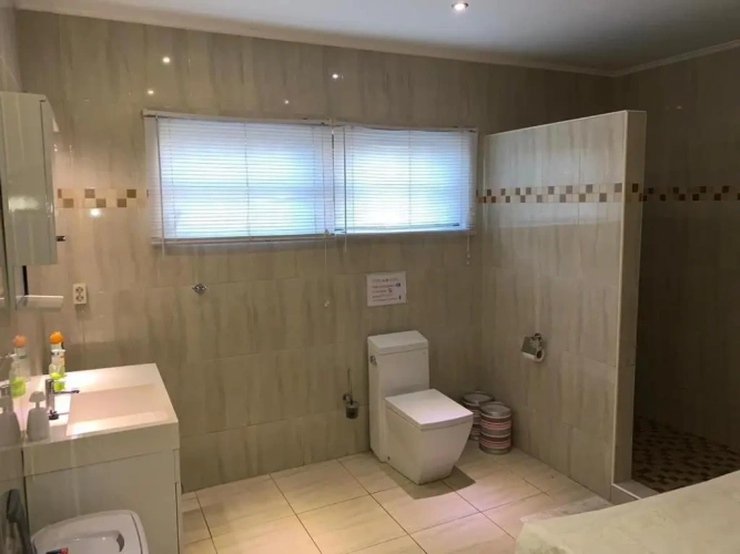 2 Bedrooms Cottage