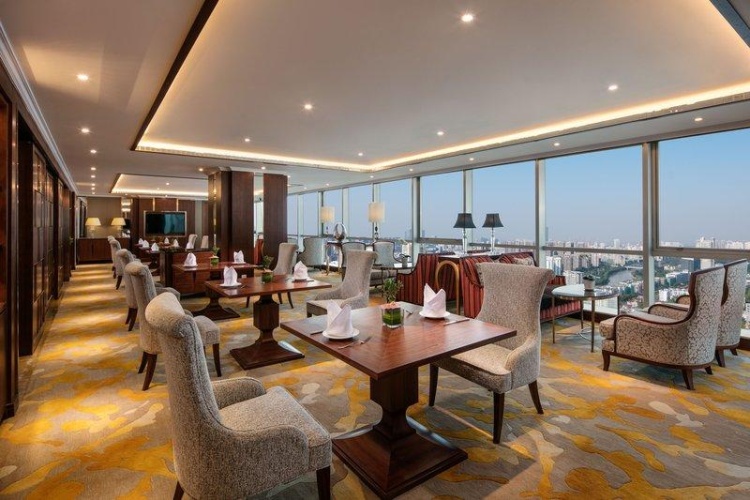 Deluxe Double Club room with view