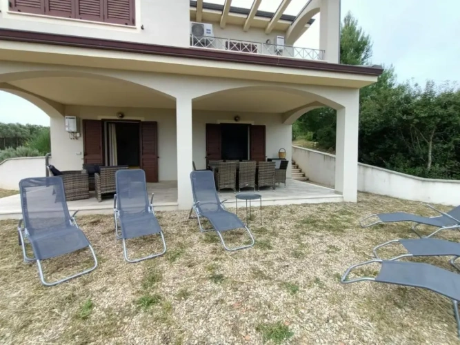 3 Bedrooms Cottage