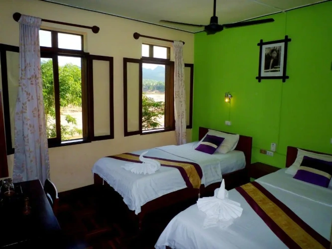 Standard Double room with view