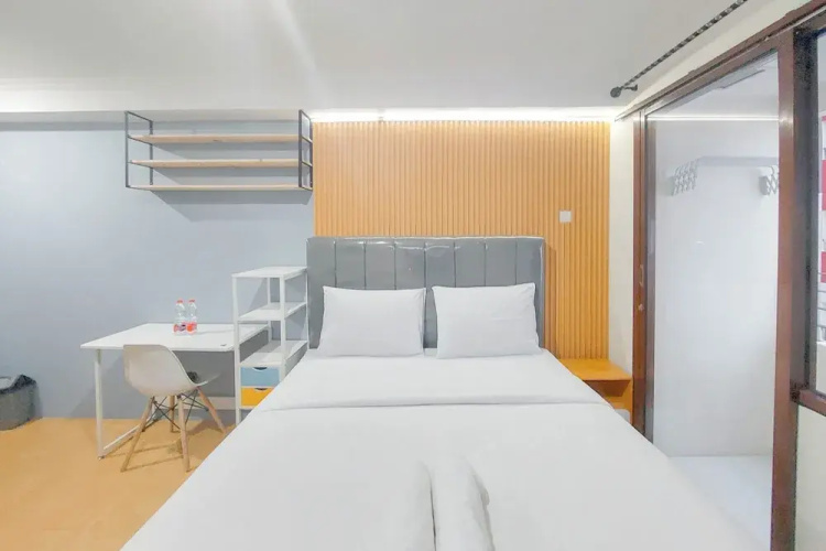 Homey And Elegant Studio At Apartment Sentraland Medan