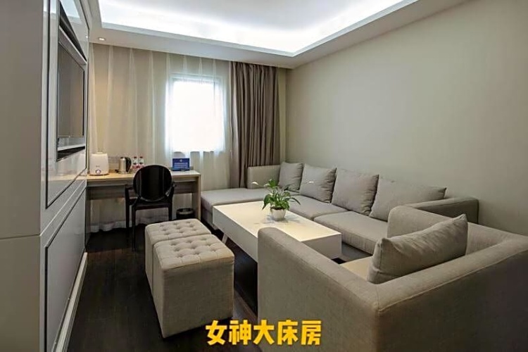 1 Bedroom Suite