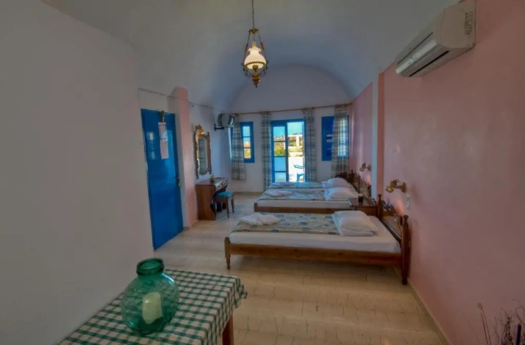 Standard Triple Basement room