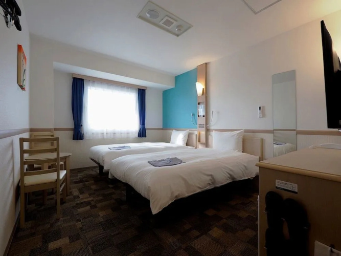 Toyoko Inn Iseshi Eki