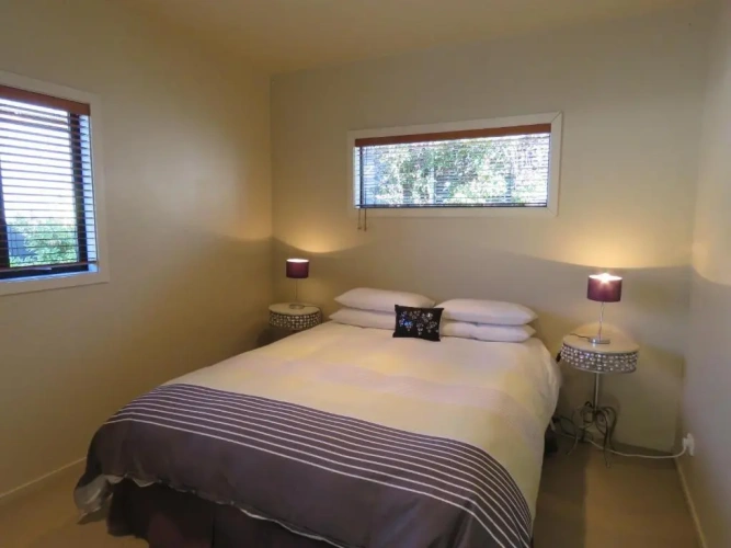 4 Bedrooms Cottage