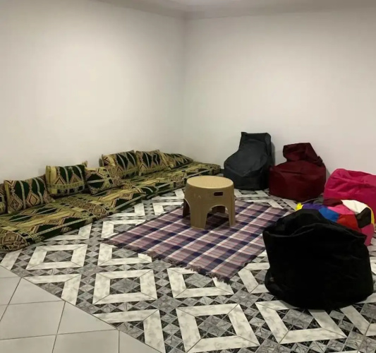 El Karnak Hostel