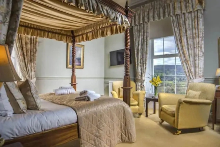 Superior room