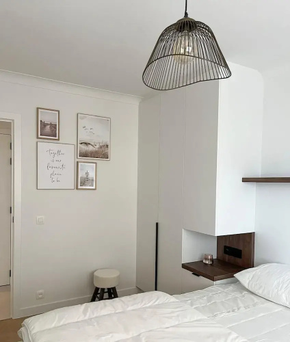 Huswell - Renovated Beachfront Apartment