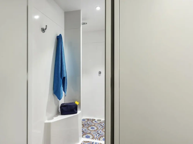 Standard Sextuple room