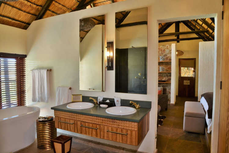 Tshukudu Bush Lodge