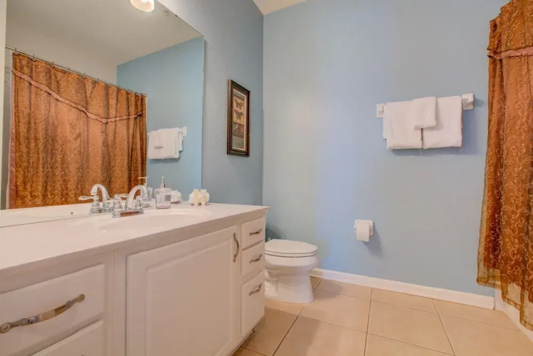 Lakefront Luxury