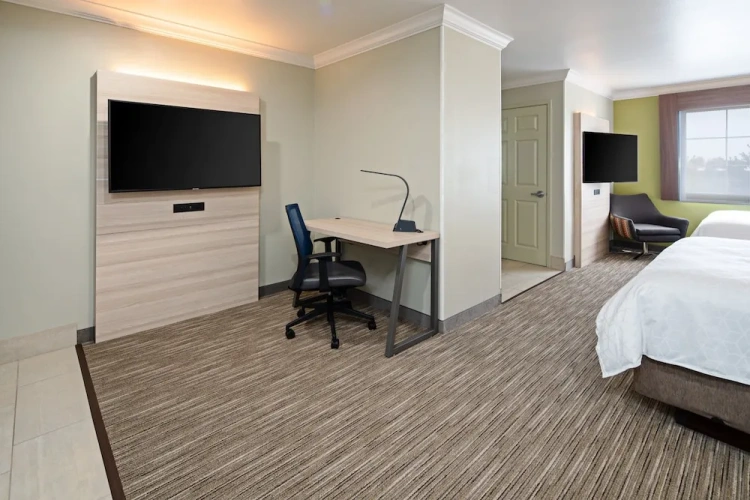 Quadruple Suite