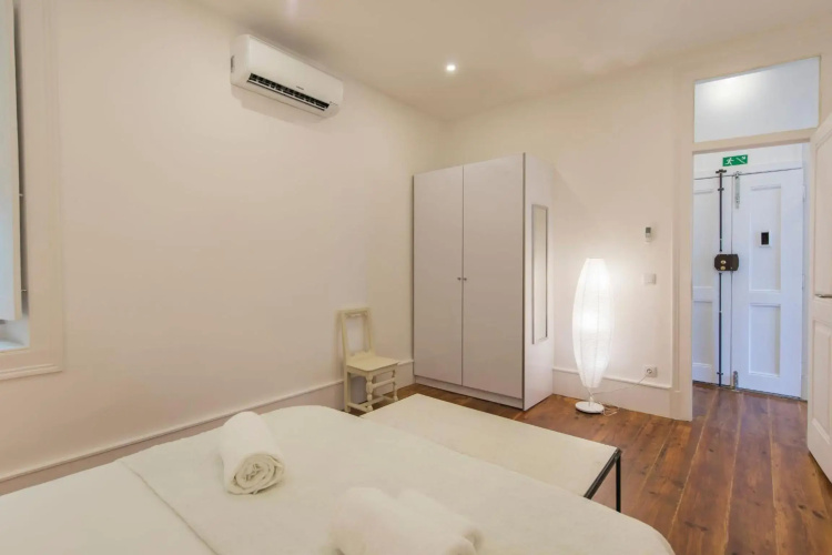 LovelyStay - Comfortable apartment with river views