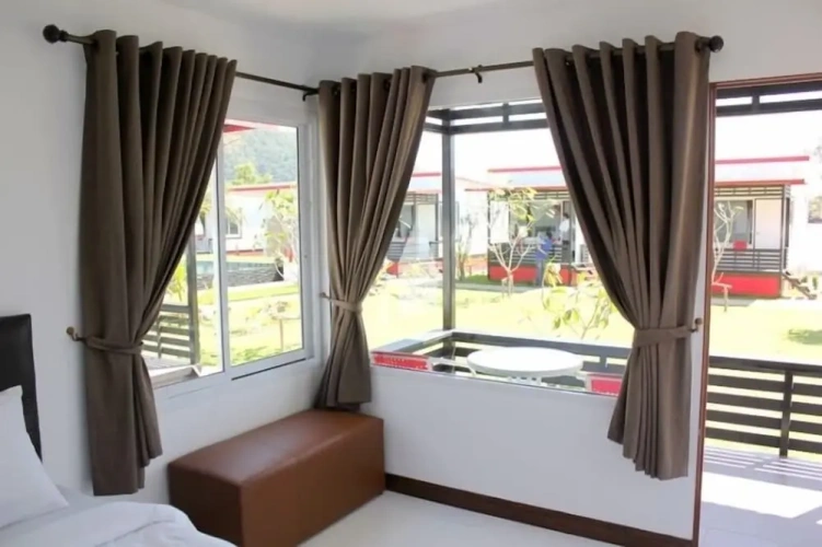 Standard room with balcony and with pool view