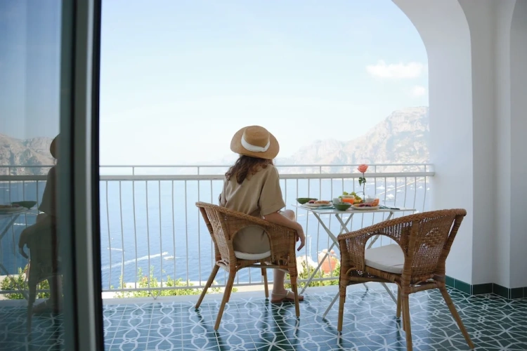 Standard room with balcony and with view