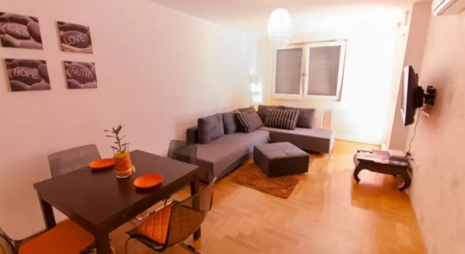 Apartment Lenilu