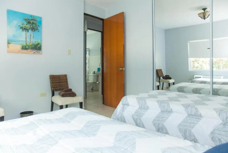 Ocean Terrace 202 - a block from Sandy Beach