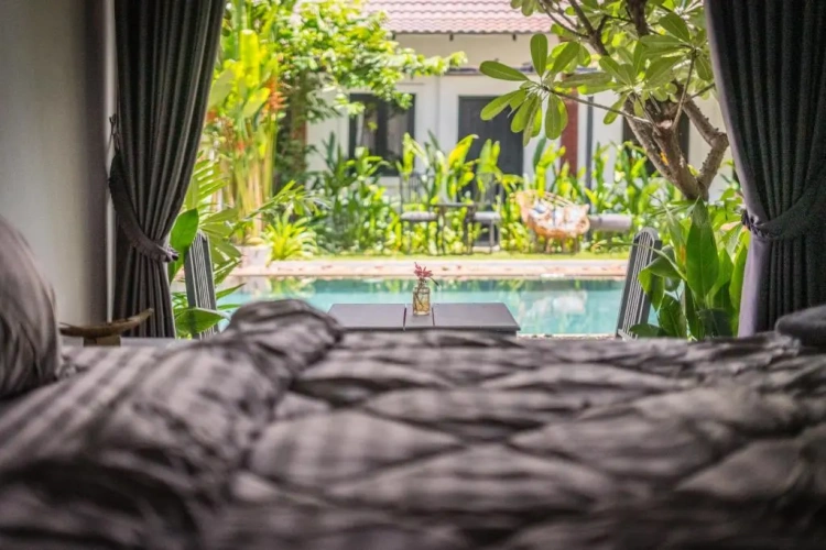 Standard Double room with pool view