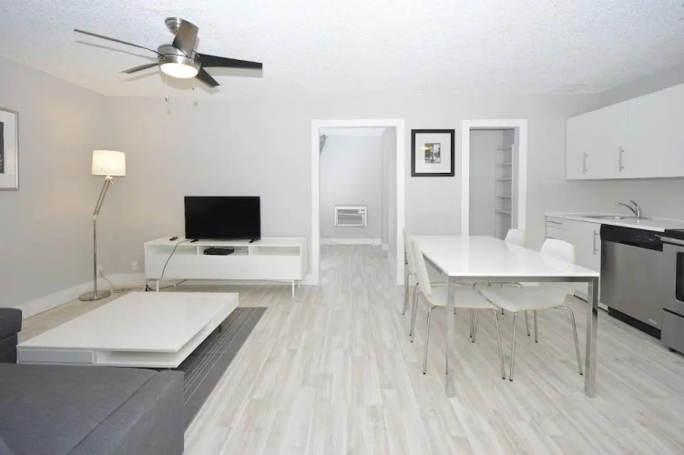 Hallandale Beach Apartments