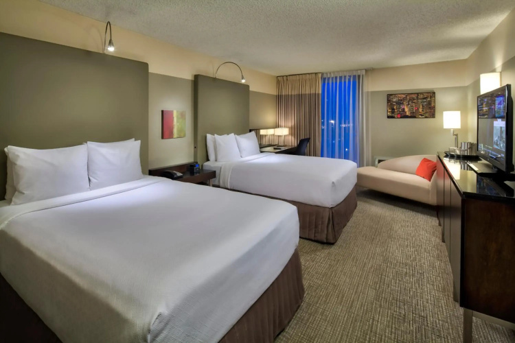 Crowne Plaza Chicago West Loop by IHG