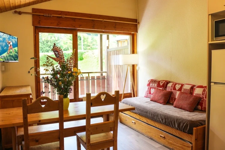 Family Apartment with balcony