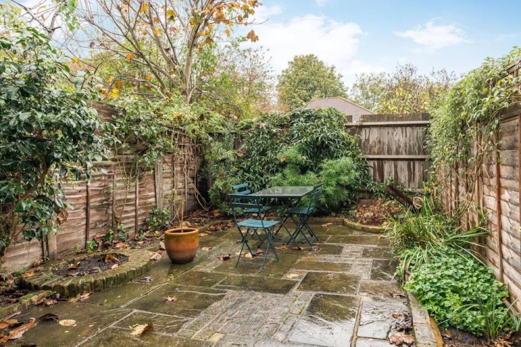 Charming 2BD Garden House - Hammersmith