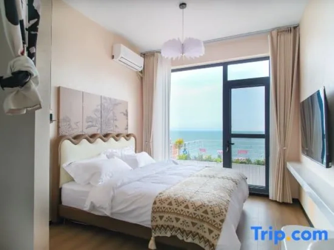 Standard Double room with view