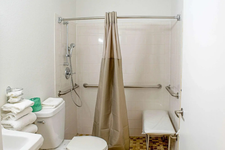 Studio Lodge Springdale Cincinnati