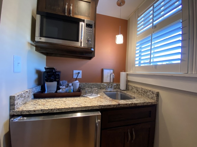 Showers Inn photo 26