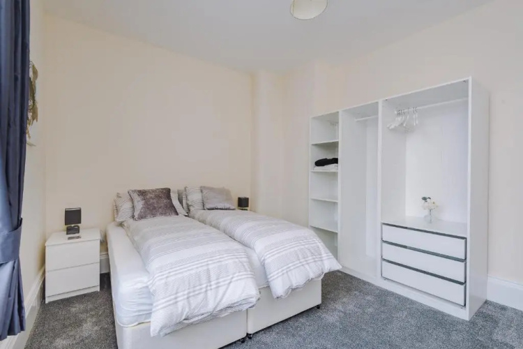 Apartment 1 (first floor)