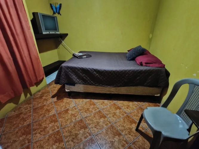 1 Bedroom Economy room