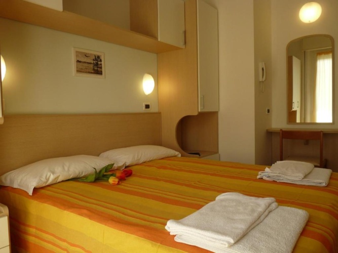 Standard Quadruple room with sea view