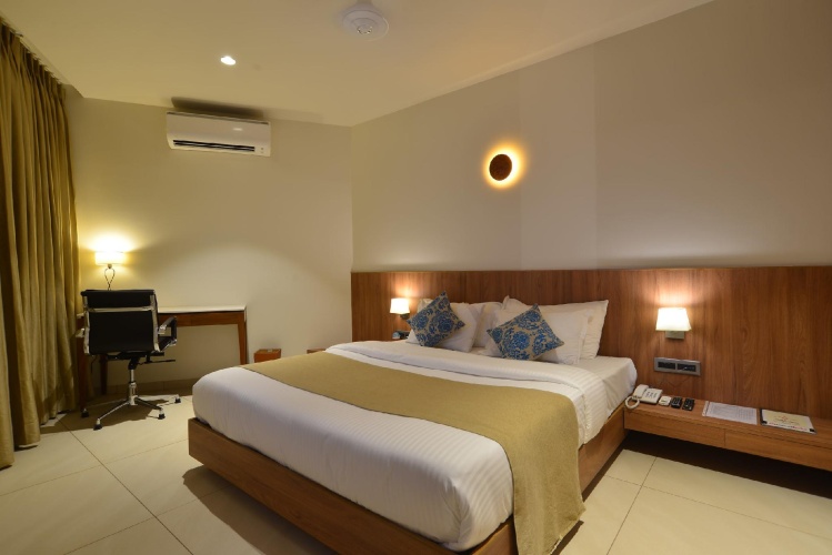 Standard Double room with balcony
