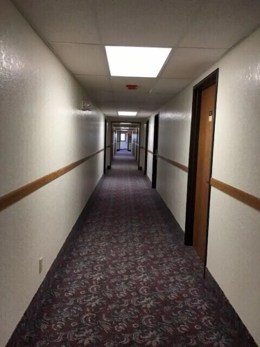 Clarion Hometown Inn