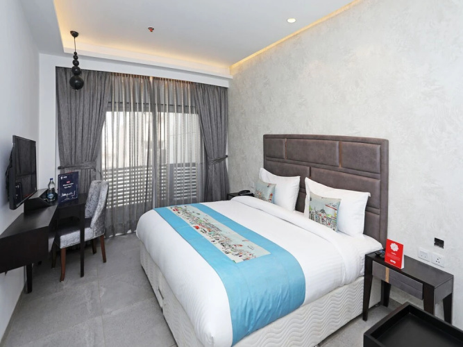 OYO 11071 Hotel Tisya