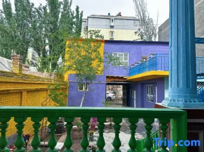 Kashgar Chestnut Homestay