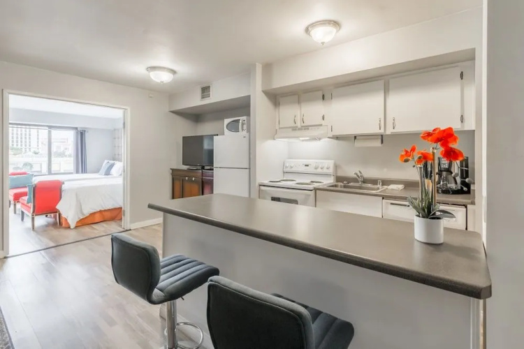 Stay Together Suites 1Bd1Ba w BonusRM