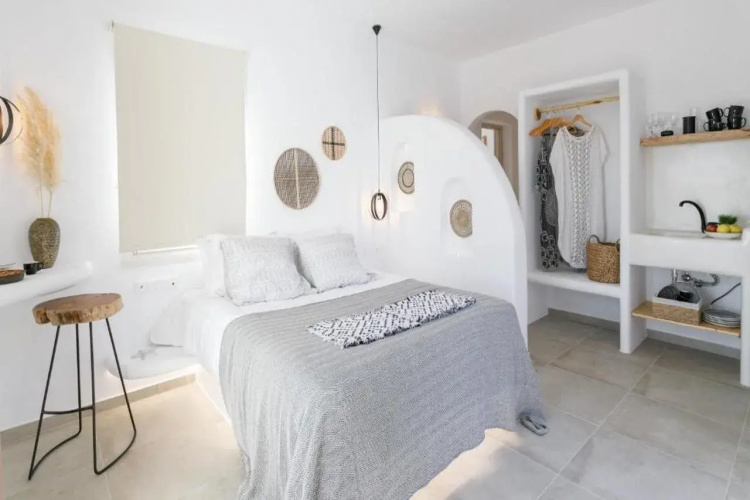 Naxos Earth Suites