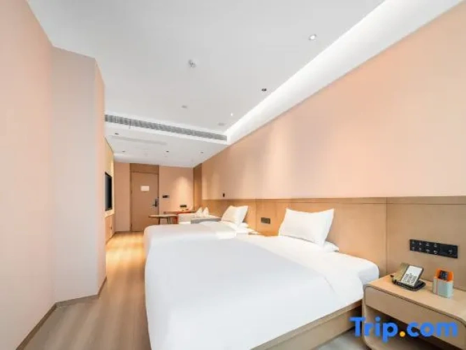 Deluxe Family Suite
