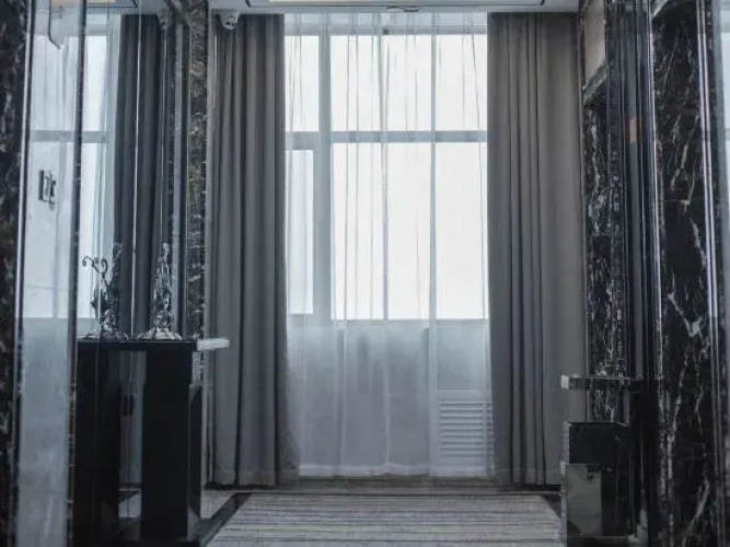 Huayi Hotel