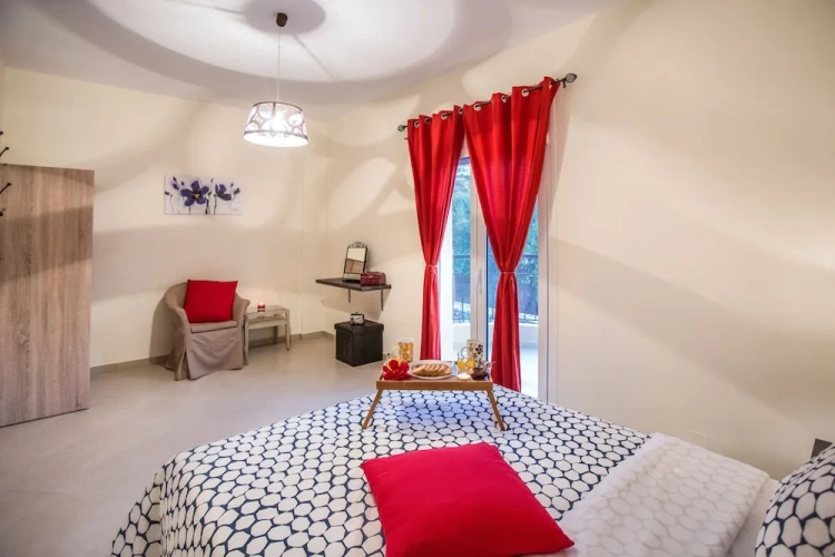3 Bedrooms Luxury Cottage with balcony and with sea view
