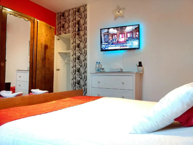 B&B MycolorHouse