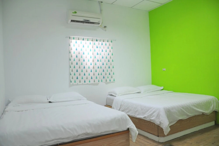 Happy Hostel