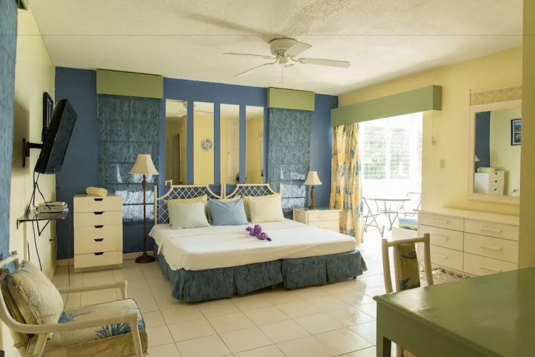Hipstrip Beach Studio