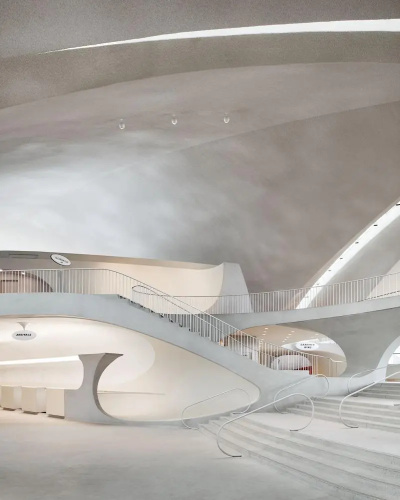 Twa Hotel At New York's Jfk Airport - Roslyn, NY